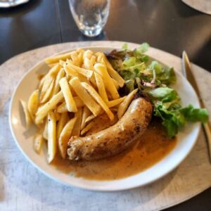 Andouillette Frites à déguster sur place - Le Chambord